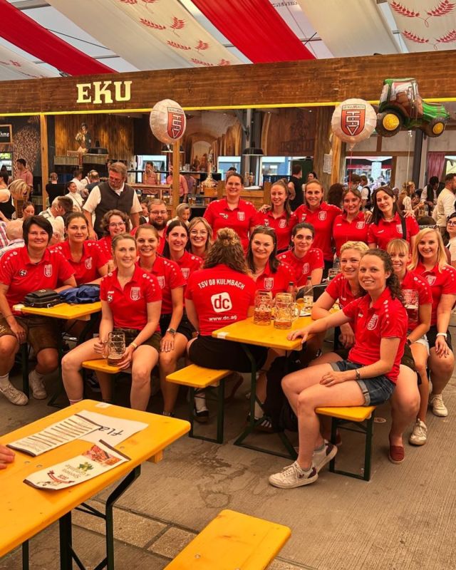 Ein großes Dankeschön an unseren Sponsor @dc.ag für die neuen Poloshirts. 🔴⚫️🤝🏻